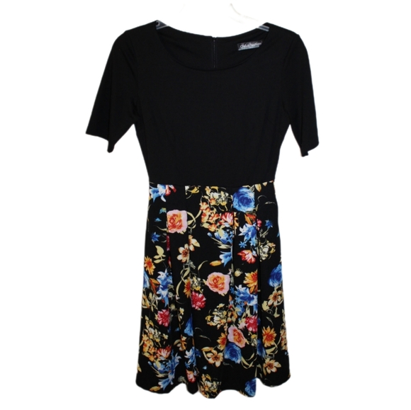 Women's Floral Flared Swing Dress - Picture 6 of 16
